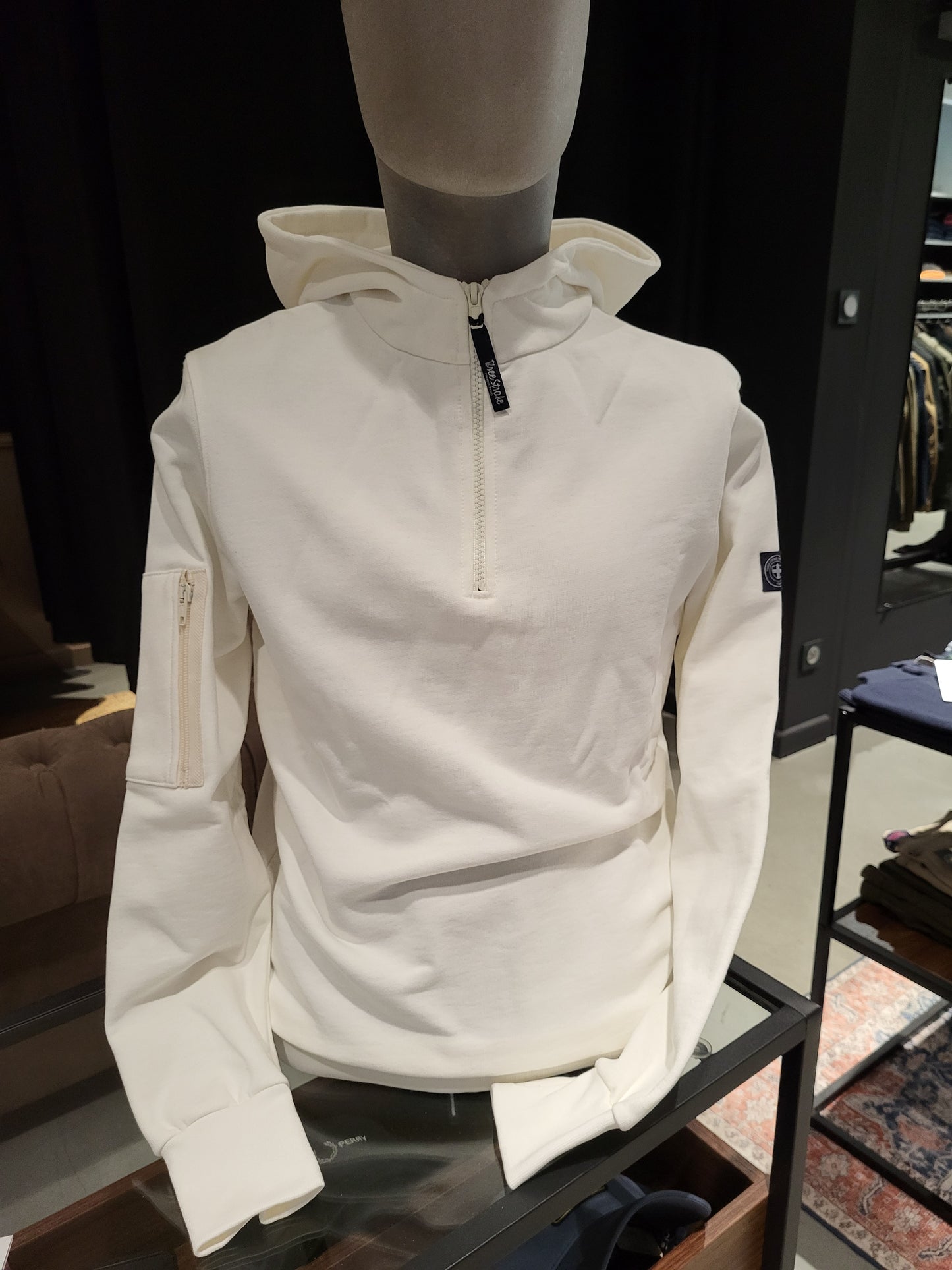 SWEAT CAPUCHE THREE STROKE