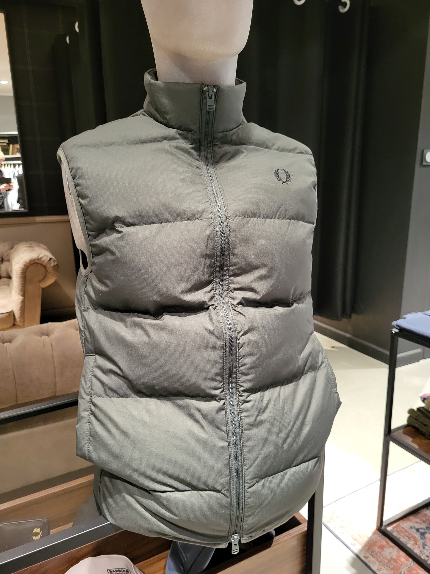 VESTE FRED PERRY SANS MANCHE